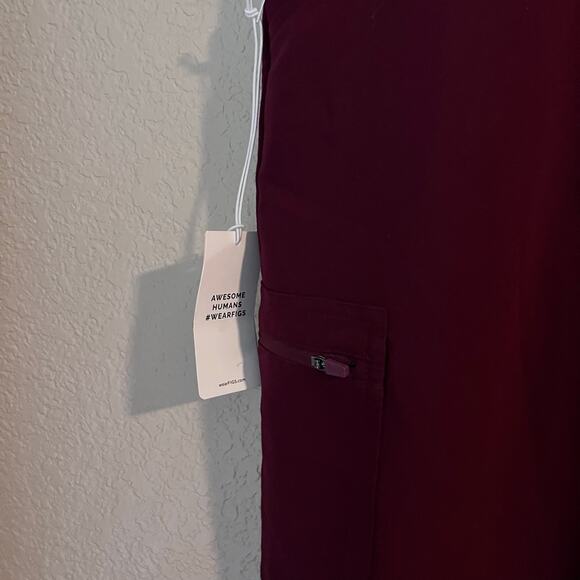 NWT Figs Zamora Maternity Scrub Pants Jogger XXL Tall Burgundy Red New - Picture 5 of 9